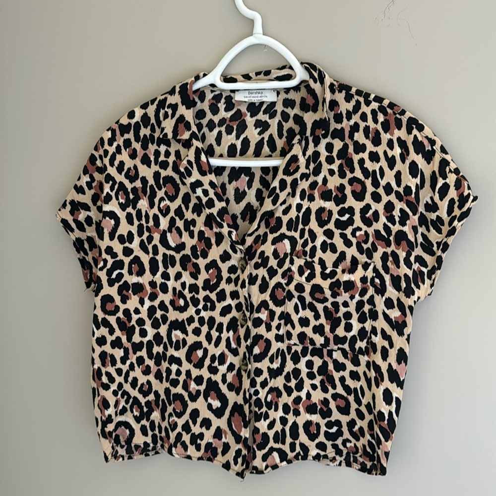 BERSHKA CHEETAH TOP